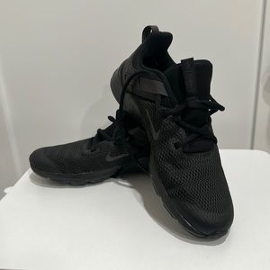 Black Nike cross training shoe